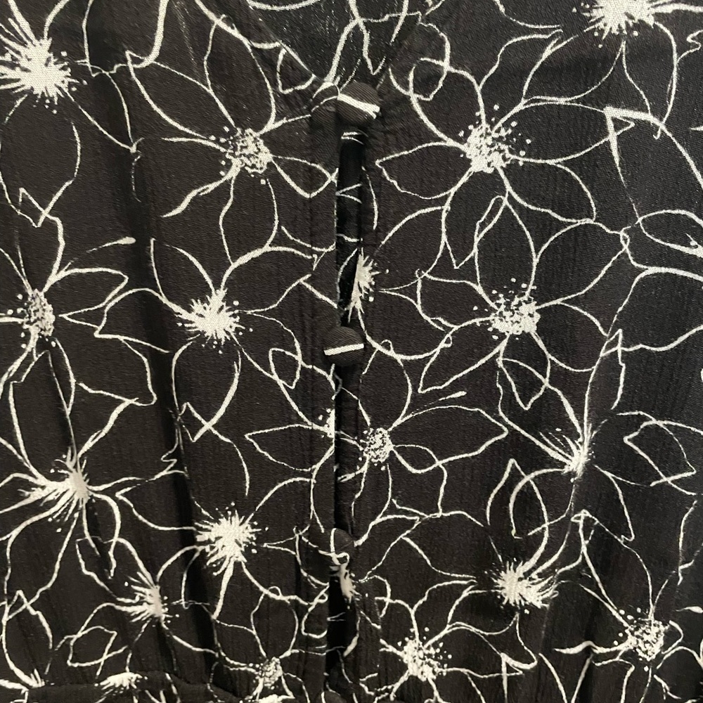 Lane Bryant Black & White Blouse - Picture 2 of 8